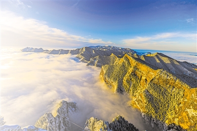 <p>　　　　賀蘭山　　?。ū景嫖膱D均銀川市文化旅游廣電局提供）</p>